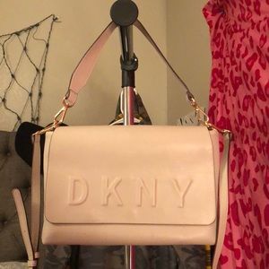 DKNY